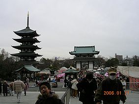 毎月21日は覚王山日泰寺の縁日