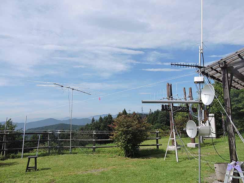 6m`10GHz̃Aei